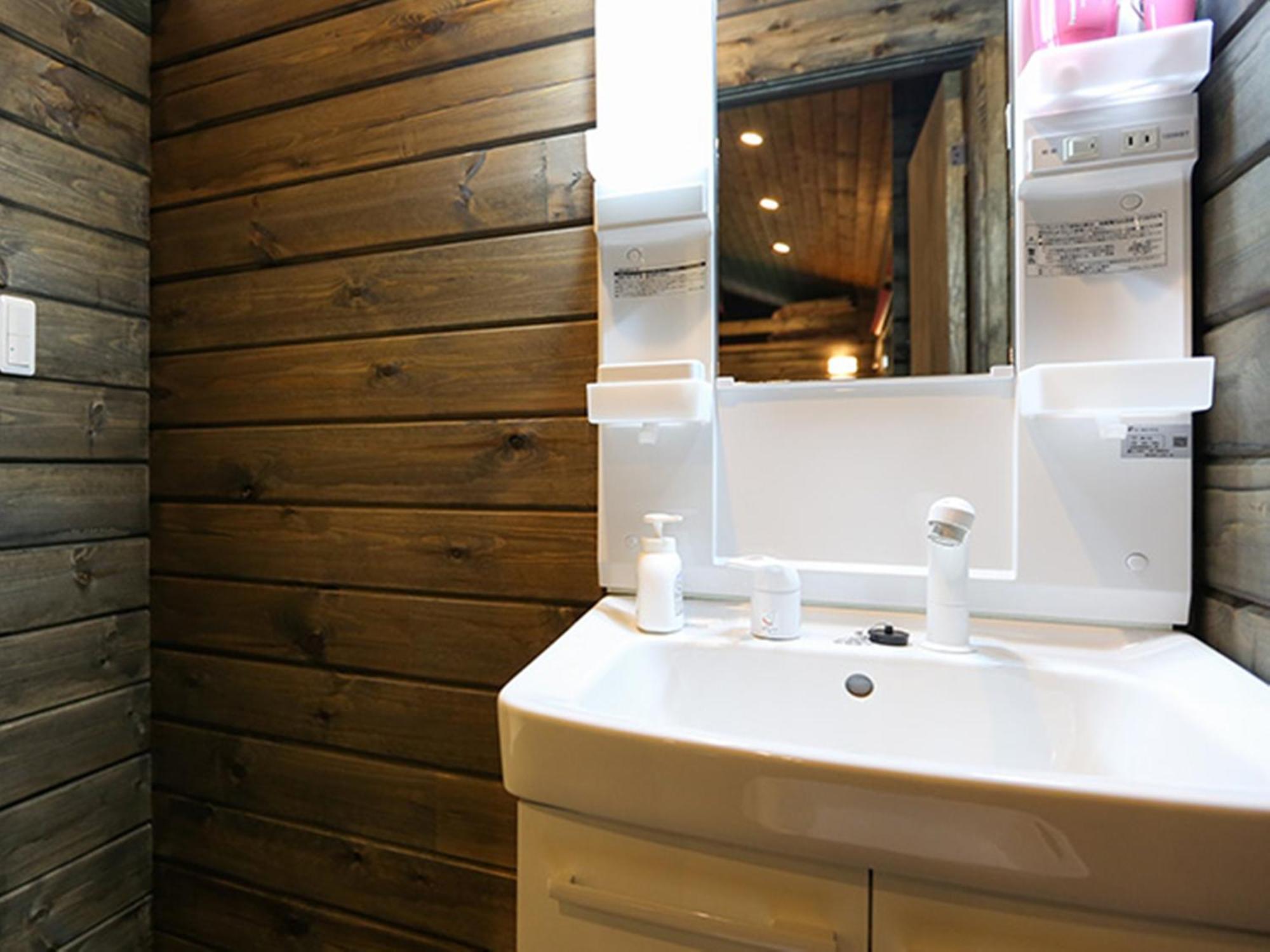 Japanese Cottage Nagomiya Seseragi 구조 외부 사진